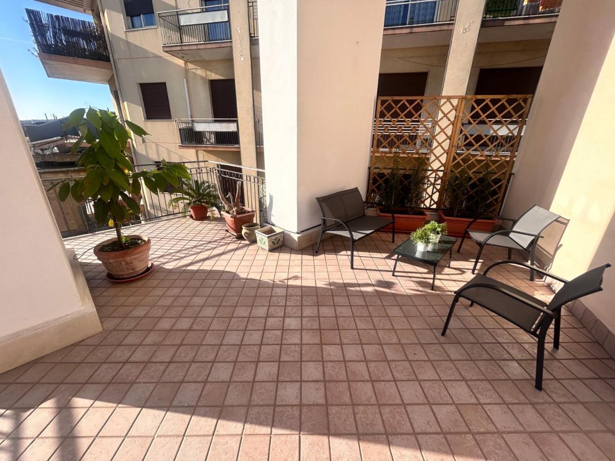 カターニアCasa Terrazza Del Soleアパートメント エクステリア 写真
